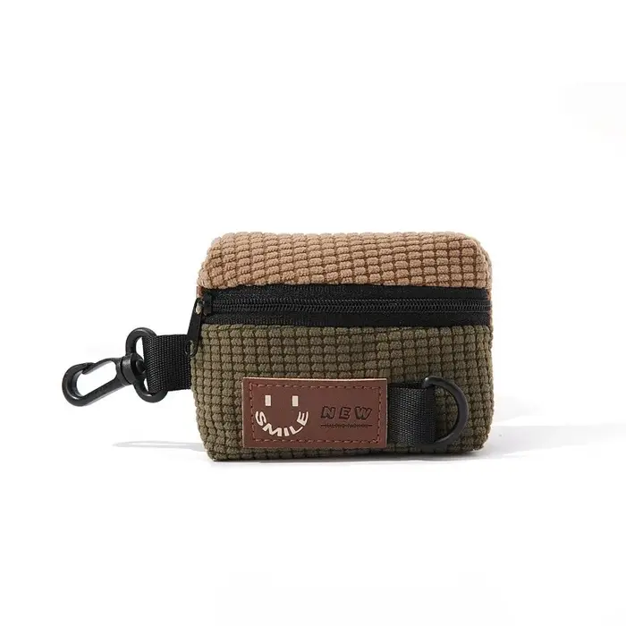 Mini pochette en velours côtelé pour clés et écouteurs