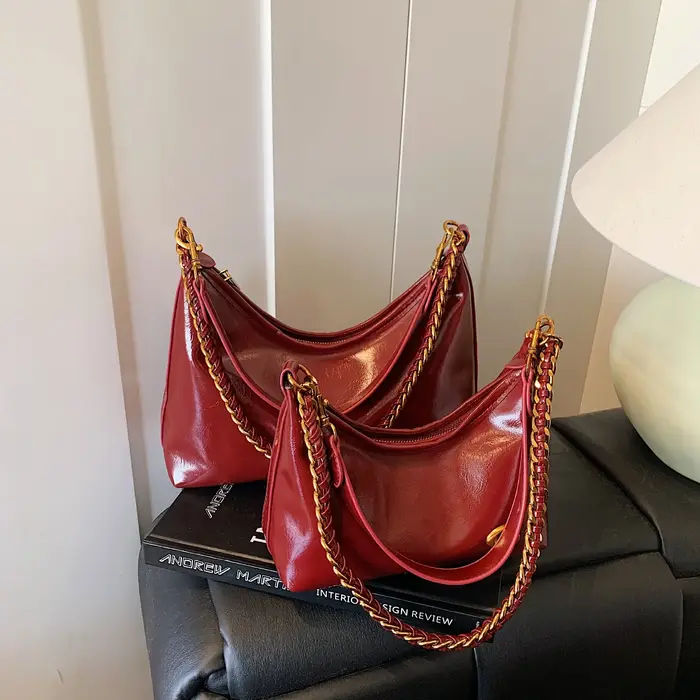 Sac à bandoulière et sac à main minimaliste tendance en cuir PU de haute qualité avec chaîne