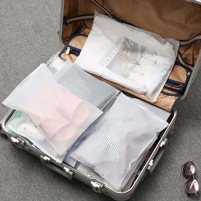Sac en plastique transparent imperméable pour sous-vêtements et vêtements