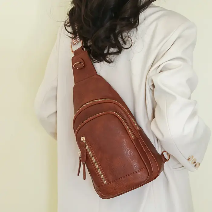 Sac de poitrine en cuir PU souple pour femme