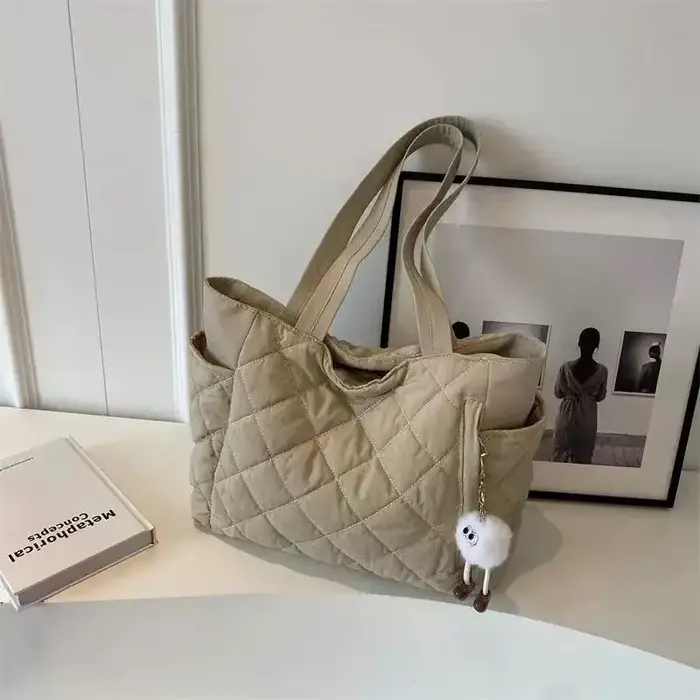 Sac fourre-tout matelassé chic, sac à main de grande capacité avec pendentif, sacs à bandoulière élé