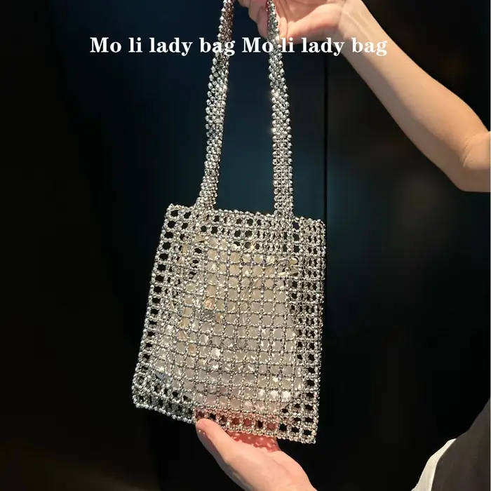 Sac à bandoulière pour femme perlé et brillant