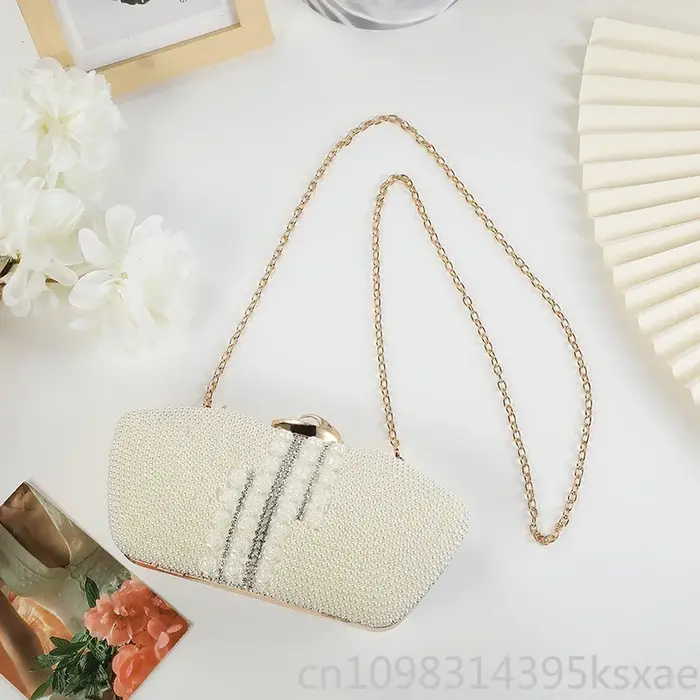Pochette élégante et minimaliste de luxe pour femme avec bandoulière convertible
