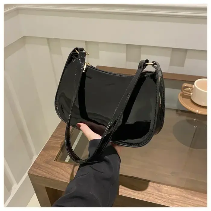 Sac à main en cuir verni pour femmes