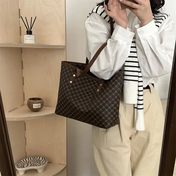 Sac fourre-tout polyvalent rétro à la mode pour femmes sacs de créateurs de luxe sac à main