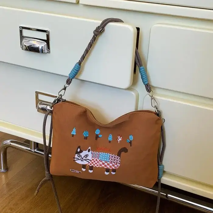 Sac fourre-tout pour femme, style japonais brodé, tendance décontractée, grande capacité, sac à band