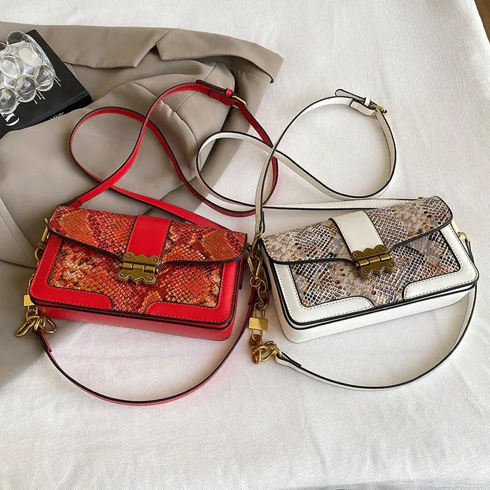Sacs à bandoulière carrés en cuir pour femmes, sacs à main sous les bras pour dames, petits sacs à main de créateurs, sacs à bandoulière violets, marque de luxe, 2024