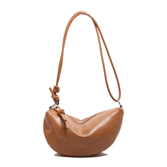 Sac croissant en peau de mouton pour femmes