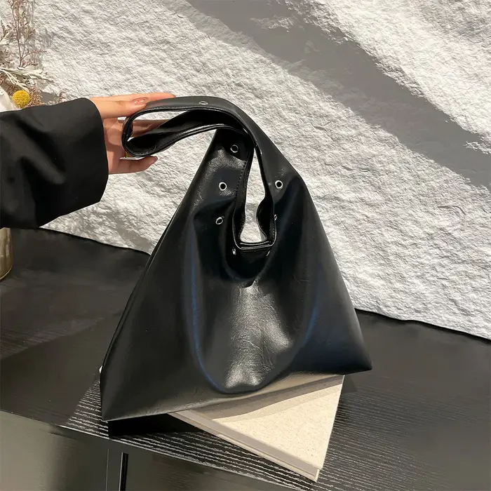 Sac à bandoulière pour femme avec fermeture magnétique
