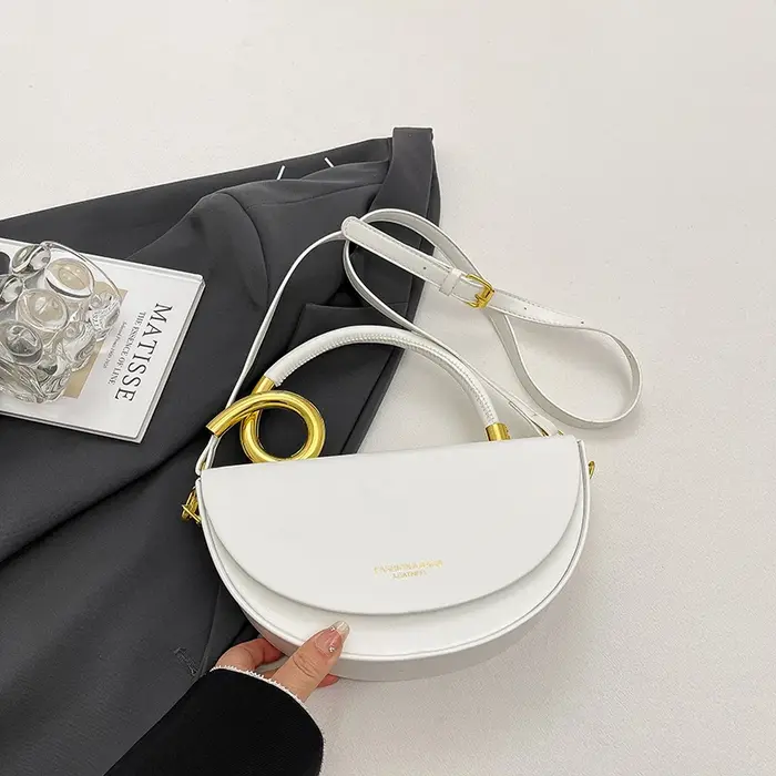 Sac bandoulière demi-lune pour femme