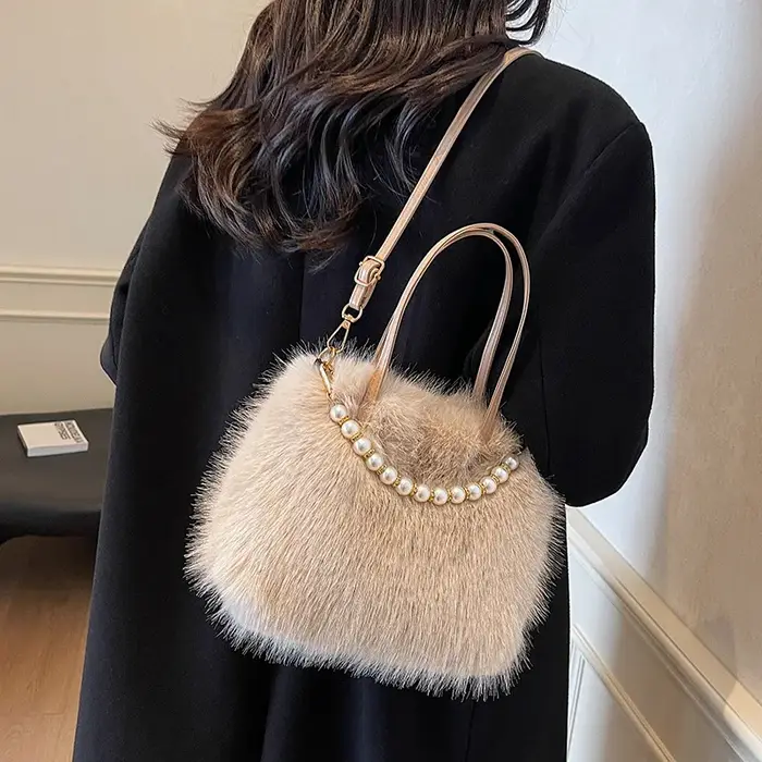 Sac fourre-tout en fausse fourrure pour femmes