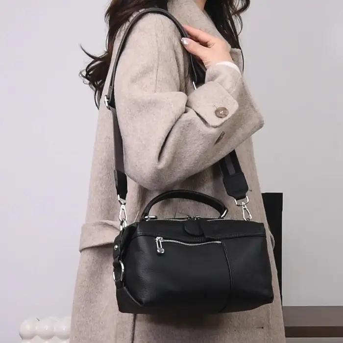 Sac Boston en cuir véritable noir