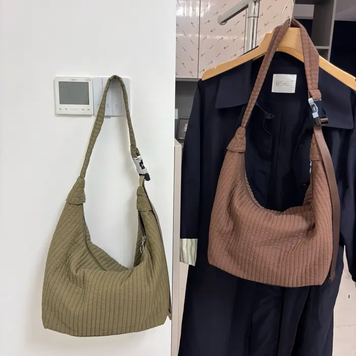 Nylon couleur unie grande capacité fourre-tout décontracté automne polyvalent femme sacs en vente 2025 mode Simple mode sacs à bandoulière