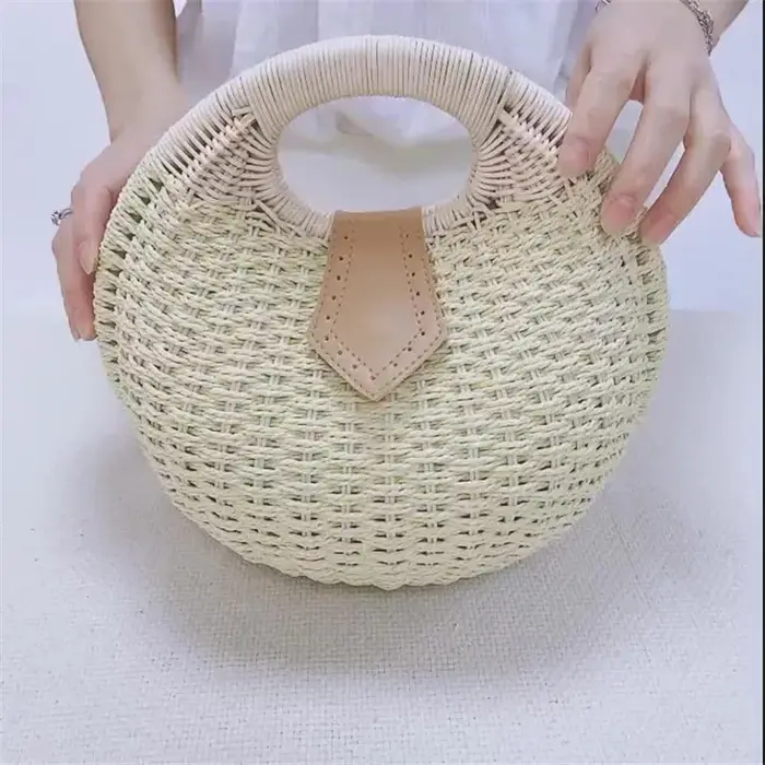 Sac à main rond tissé à la main en rotin naturel pour femmes