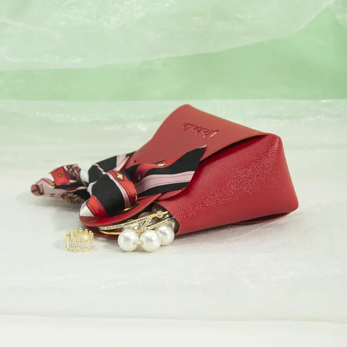 Sac à main en cuir rouge à faire soi-même