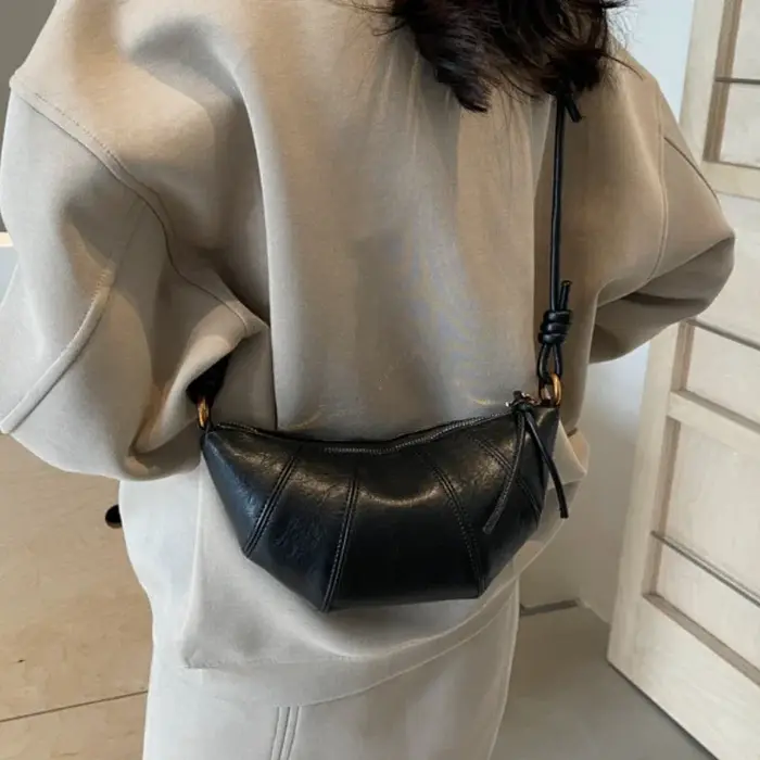 Sac à bandoulière Croissant personnalisé Vintage en cuir PU boulette sac