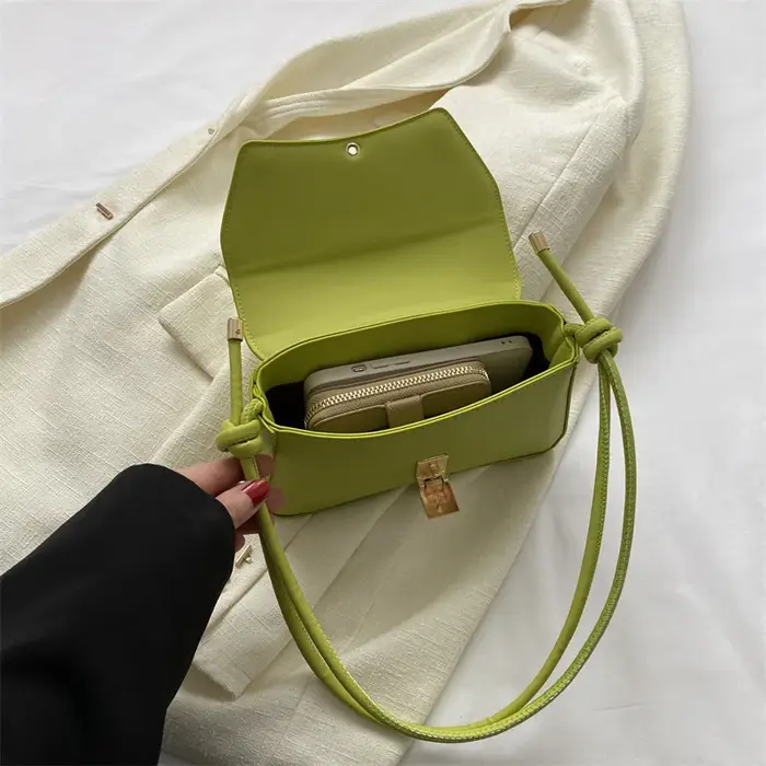 Sac à main Simple à boucle en métal