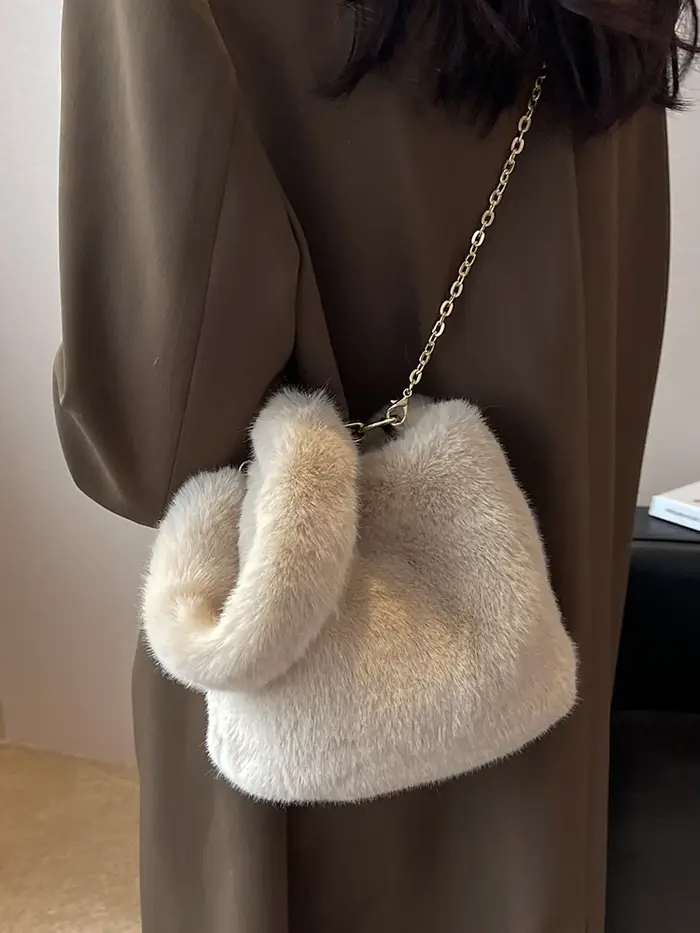 Sac à bandoulière en fausse fourrure pour femme