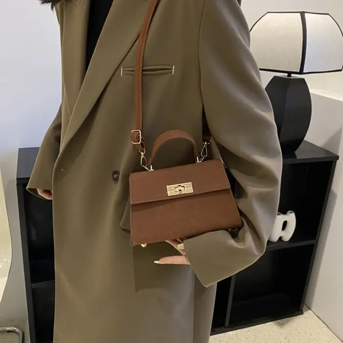 Sac à bandoulière tendance en cuir PU à carreaux