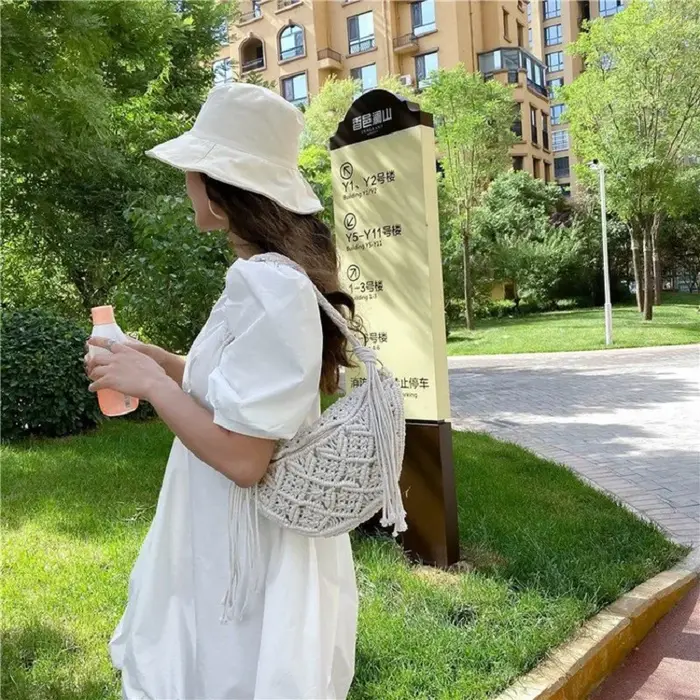 Sac de plage bohème d'été tissé à la main avec glands