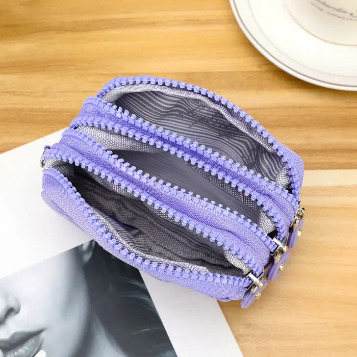 1 mini porte-monnaie en nylon facile à utiliser - une mini pochette à clés avec trois fermetures éclair, idéale pour les femmes comme petit portefeuille facile à gérer