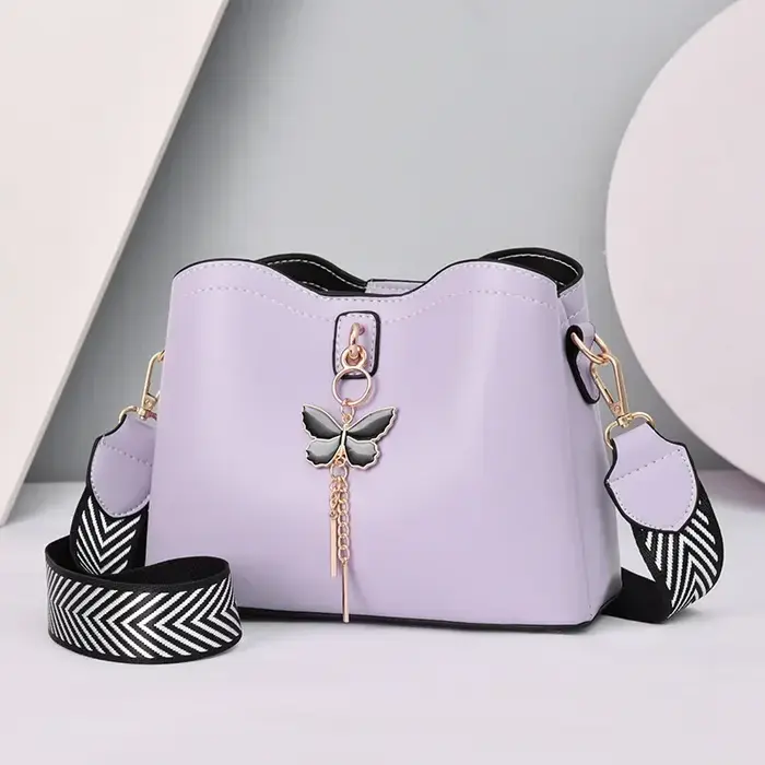 2025 femmes blanc sac à main nouveau concepteur papillon gland PU cuir sacs de messager dames bandoulière femme