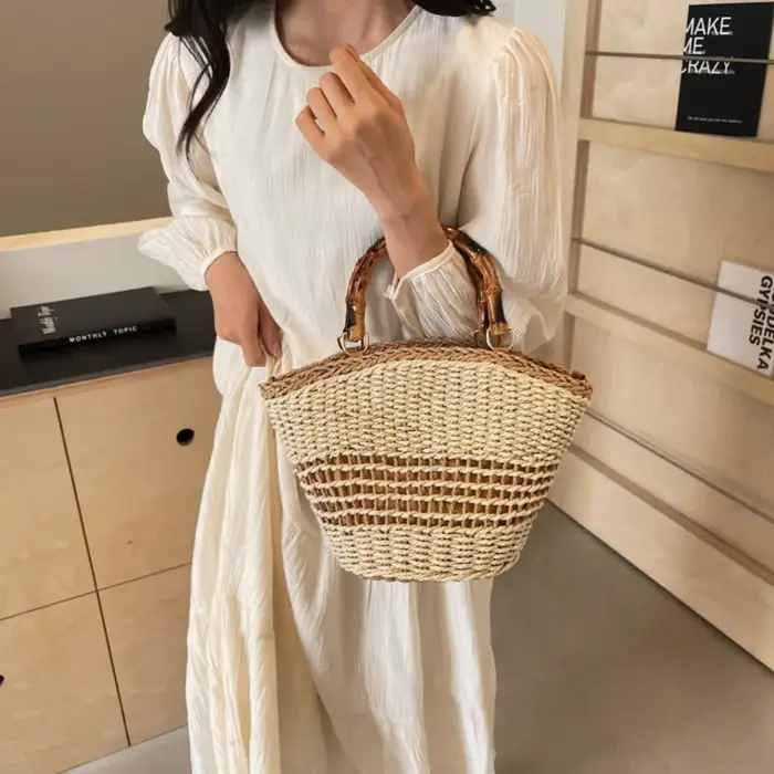 Sac seau tendance en paille tressée grande capacité