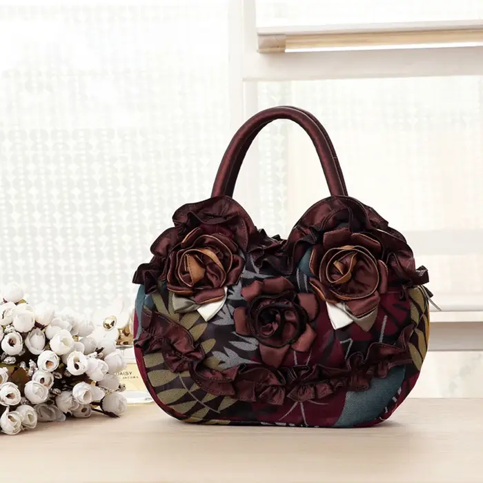 Sac de soirée pour femmes - sac à fermeture éclair avec motif floral brodé