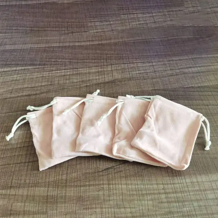 Sac de velours d'emballage de bijoux de FOXANRY 50pcs 7x9cm