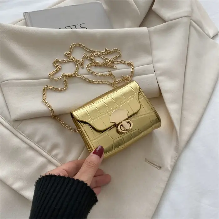 Sac à bandoulière tendance en promotion
