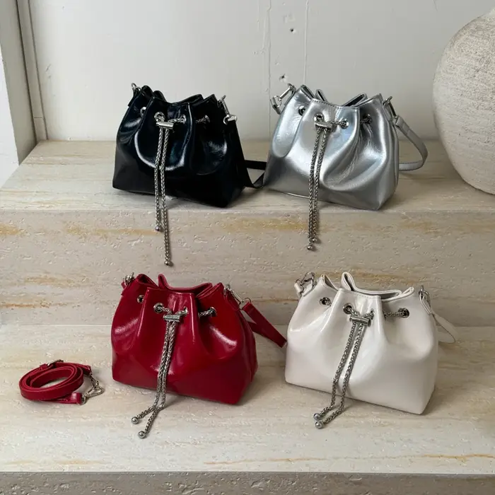 Sac à bandoulière argenté de luxe pour femmes
