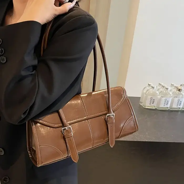 Sac sous les bras en cuir ciré à l'huile bordeaux haut de gamme