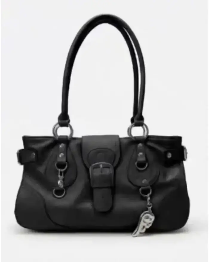 Sac à main en daim beige style Y2K avec boucle et détails anneau argentés, sac à bandoulière structu