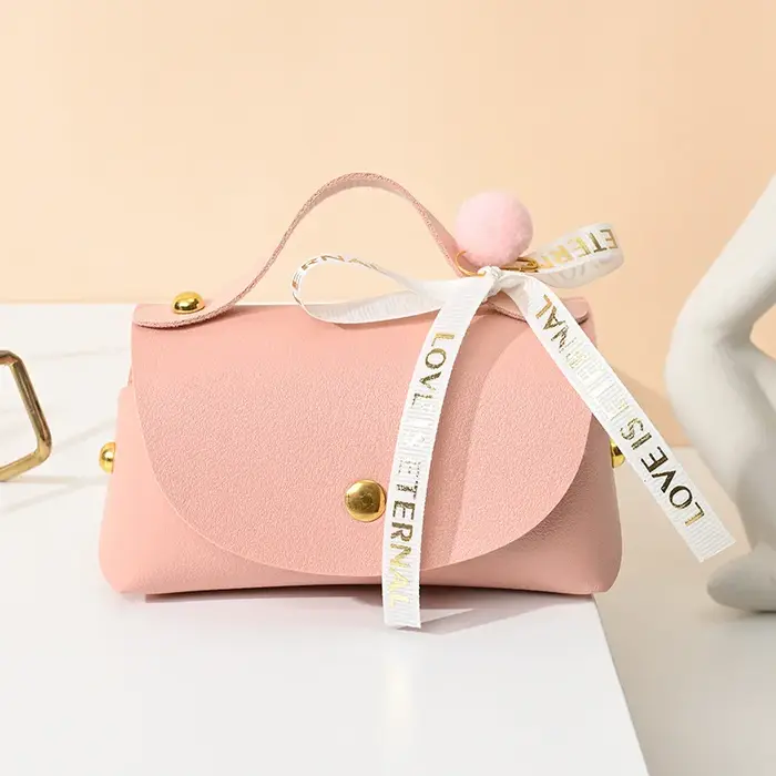 Sacs cadeaux en cuir pour invités de mariage