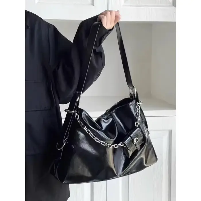 Sacs à bandoulière de luxe noirs pour femmes, sac à bandoulière avec chaîne en PU de grande capacité