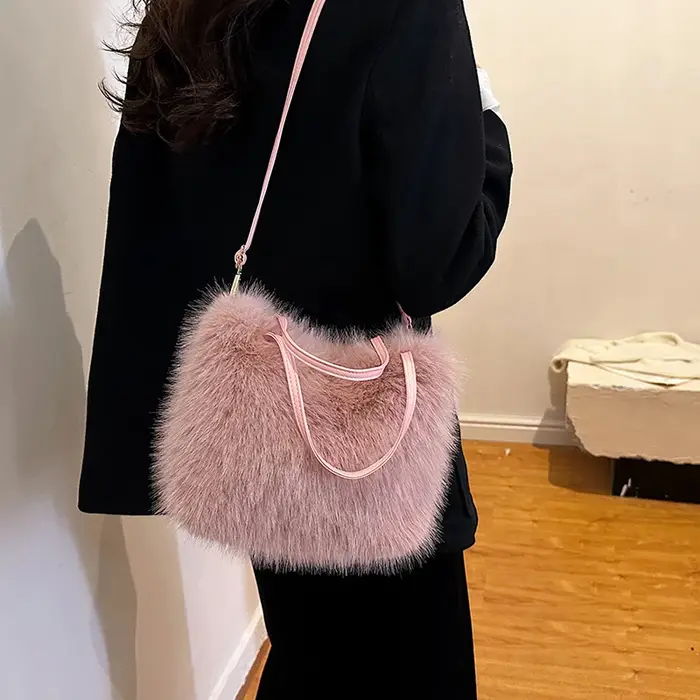 Sac fourre-tout en fausse fourrure pour femmes