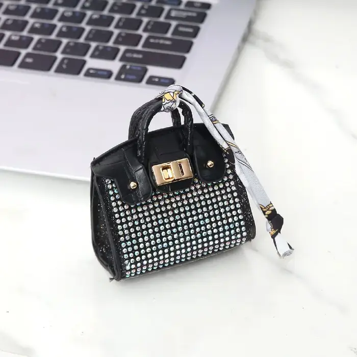 Mini sac décoratif suspendu motif peau de serpent