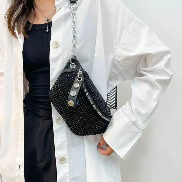 Designer Lady taille sac 2025 nouveau sac de poitrine mode Fanny pack téléphone sac à main femme ceinture sac rétro diamant épaule sacs à bandoulière
