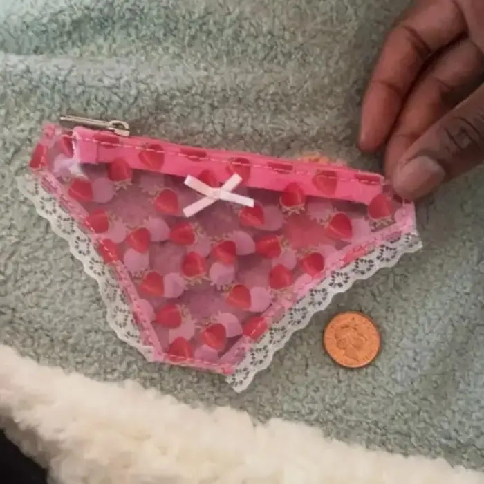 Porte-monnaie en dentelle mignon