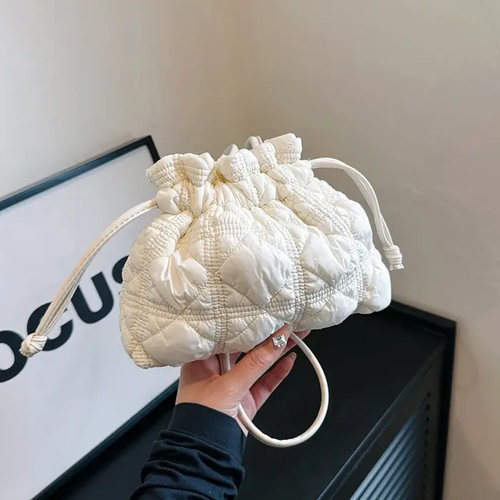 Sacs à bandoulière à cordon de serrage pour femmes, sac à bandoulière matelassé à sangle détachable,