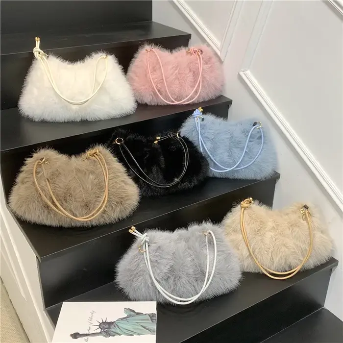 Sac à main chic en fourrure pour femme