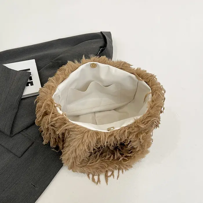 Sac à main en fausse fourrure pour femmes
