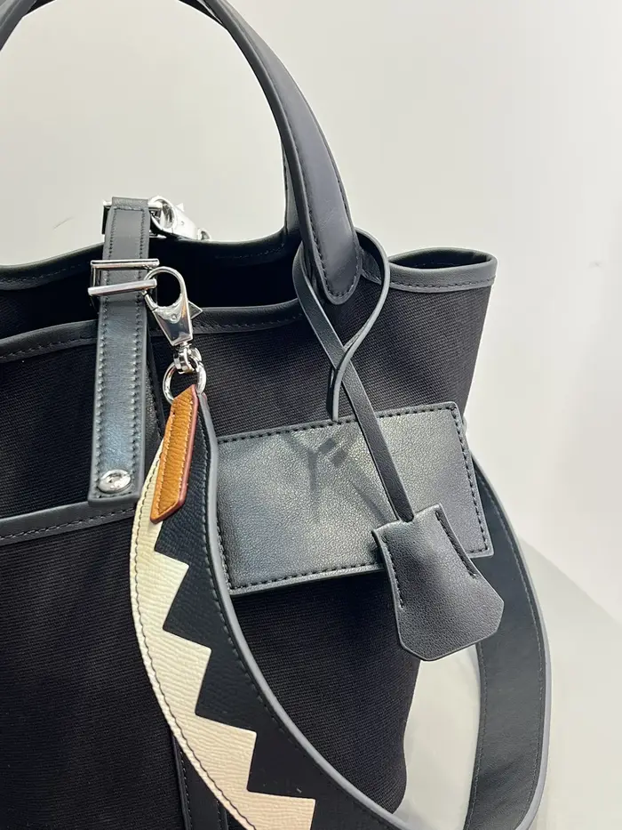 Sac seau d'eau à la mode 2025 couche supérieure Pure peau de vache en cuir souple sac à main