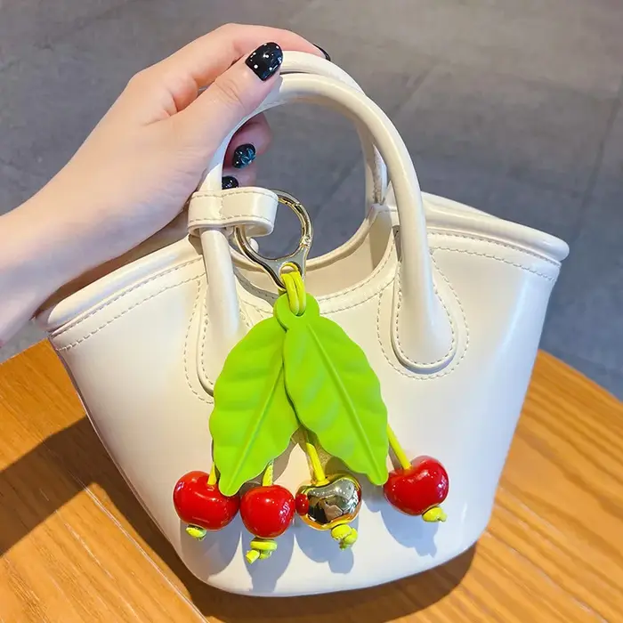 Breloque de sac en forme de fleur de cerisier pour femme