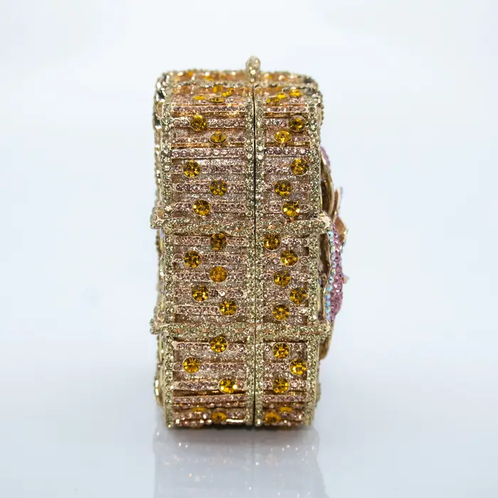 Pochette de luxe florale en cristal