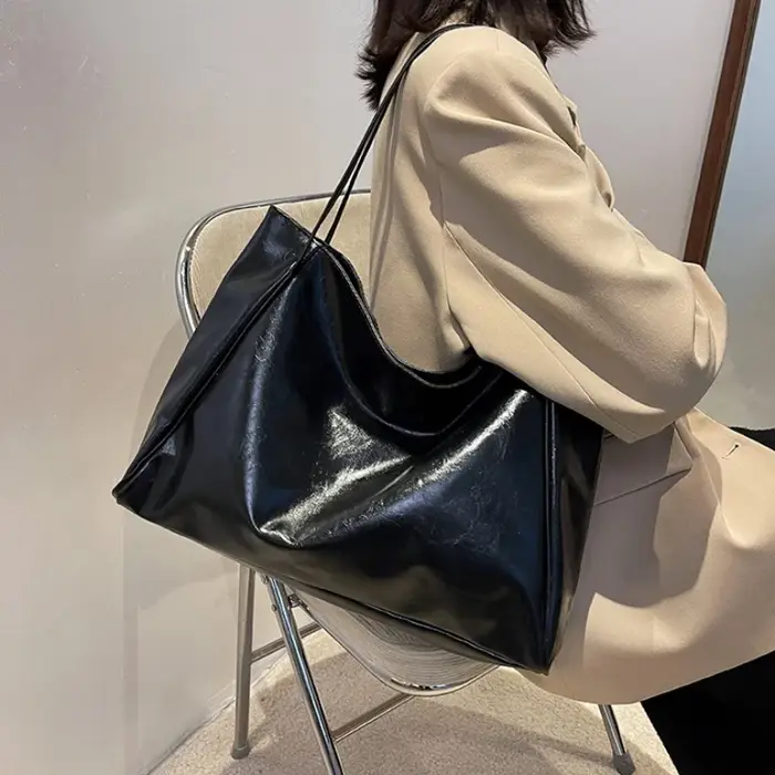 Vintage rouge femmes Sac fourre-tout athlétique décontracté mode grande capacité en cuir Sac à bandoulière Shopper Harajuku Simple Sac à main Sac
