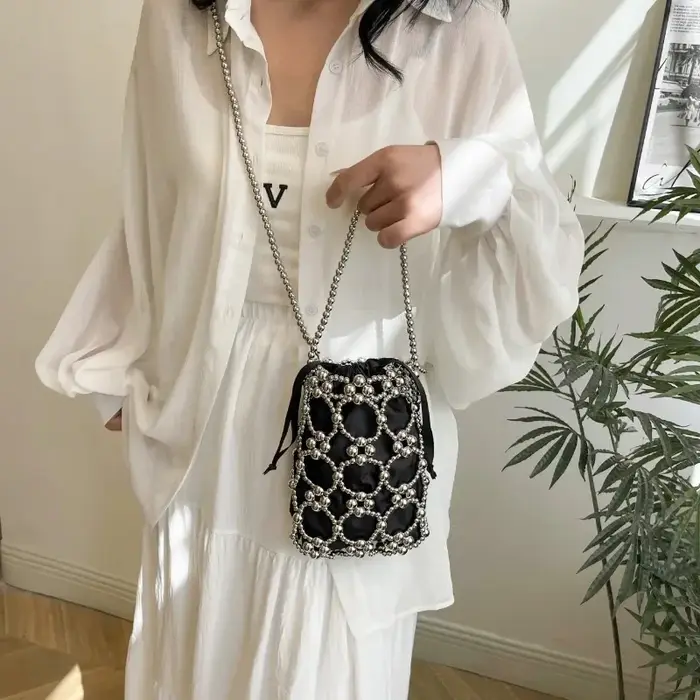 Perles blanc seau épaule et sacs à bandoulière sens exquis de luxe frais