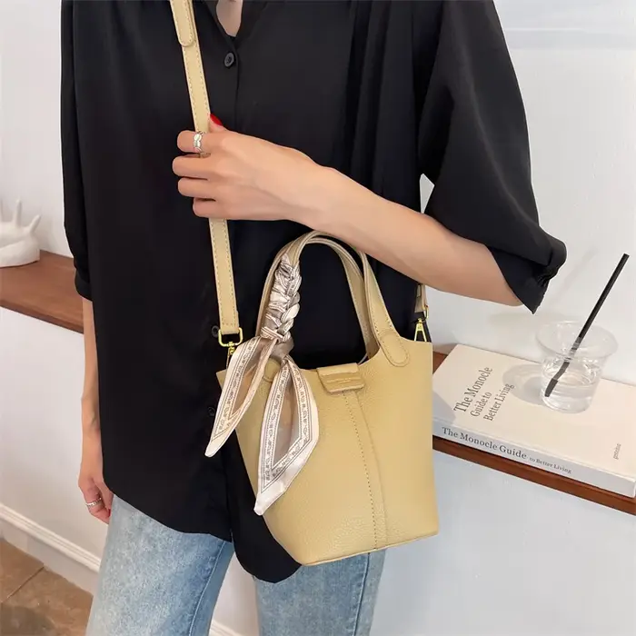 Sac à bandoulière en cuir PU design vert pour femme