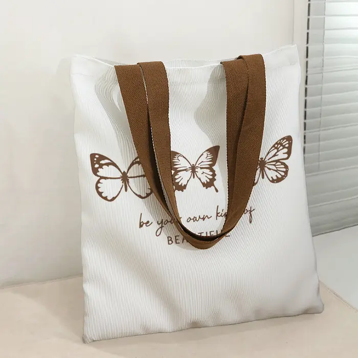 Sac fourre-tout à bandoulière de grande capacité avec imprimé de lettres inspirantes et motif papillon marron