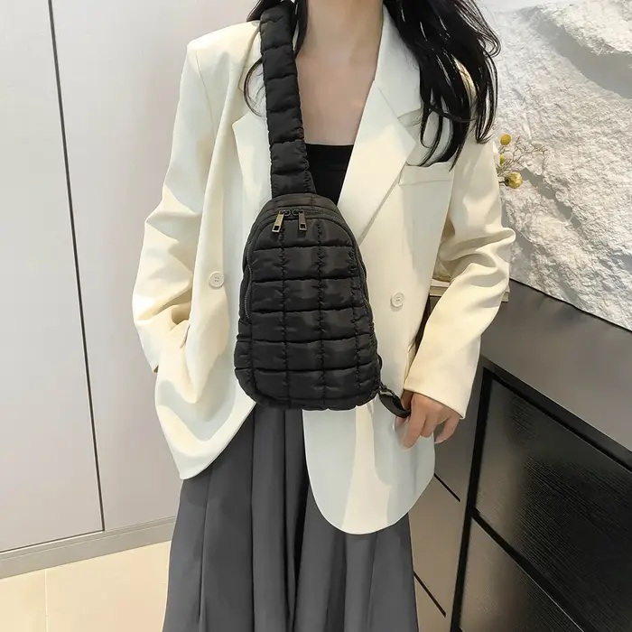 Nouveau sac de poitrine matelassé femmes mode nuage sac à bandoulière bouffant fronde sacs